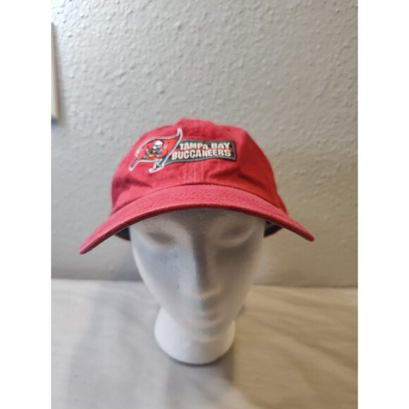 Vintage Adidas Hat Tampa Bay Buccaneers Cap Dad Hat Clasp NFL OSFA Fast Shipping - Picture 15 of 16